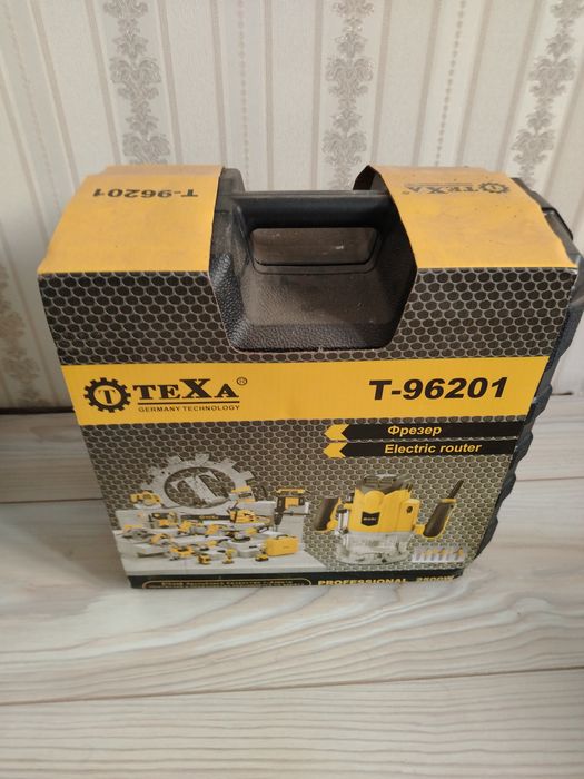 Продам фрезер с фрезами