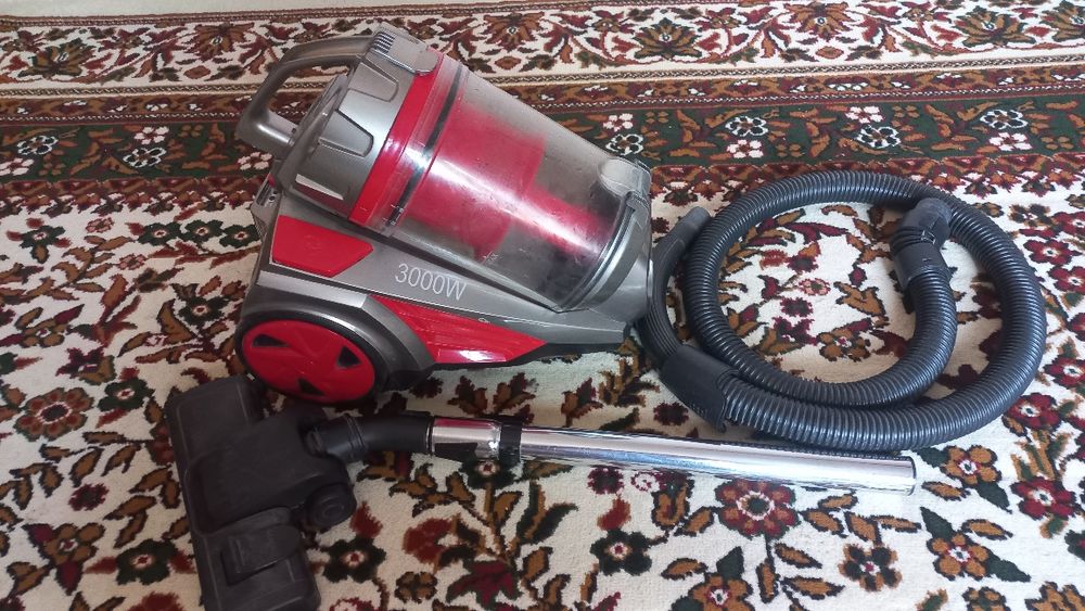 Продам пылесос Витек.