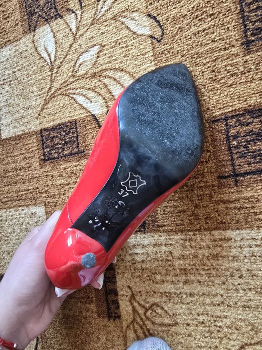 Обувки на висок ток 37 номер