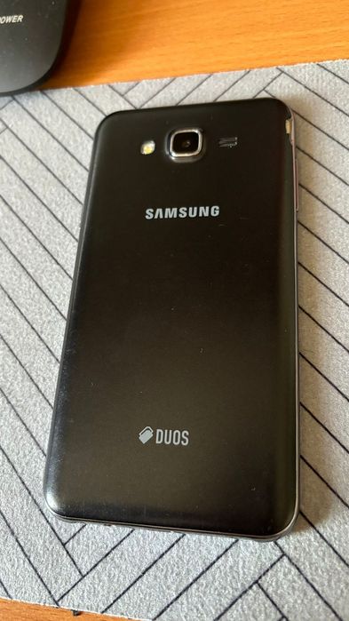 Продам Самсунг j7 2015 года выпуска