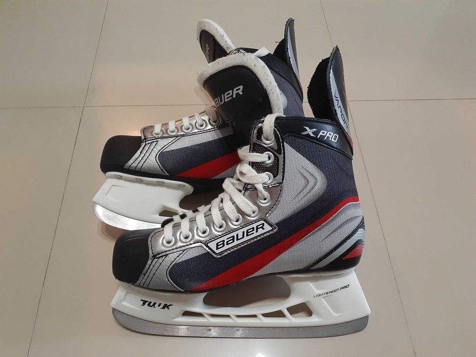 Коньки хоккейные детские Bauer VAPOR X6R. Размер 38-39.