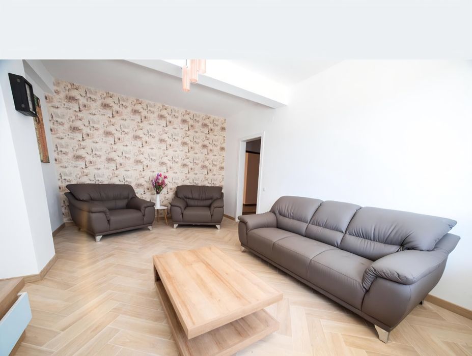 Vand ap 2 camere, 60 mp, balcon, etaj 2, str. Soporuluigaraj subteran