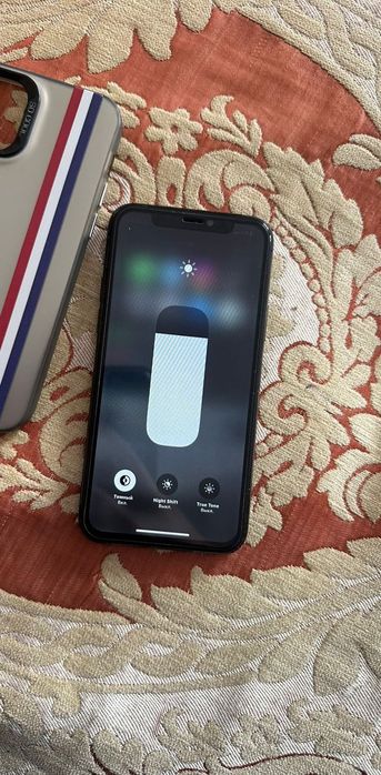 Айфон 11 про продам 64 гб