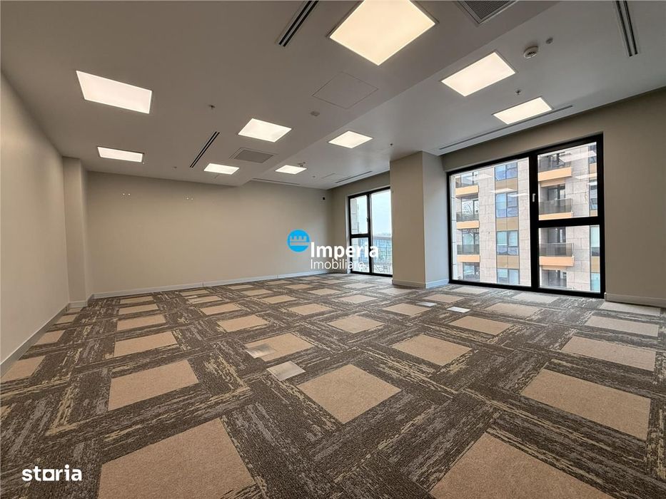 Spatiu de birou, de inchiriat, supr 67 mp, zona Centru - Palas