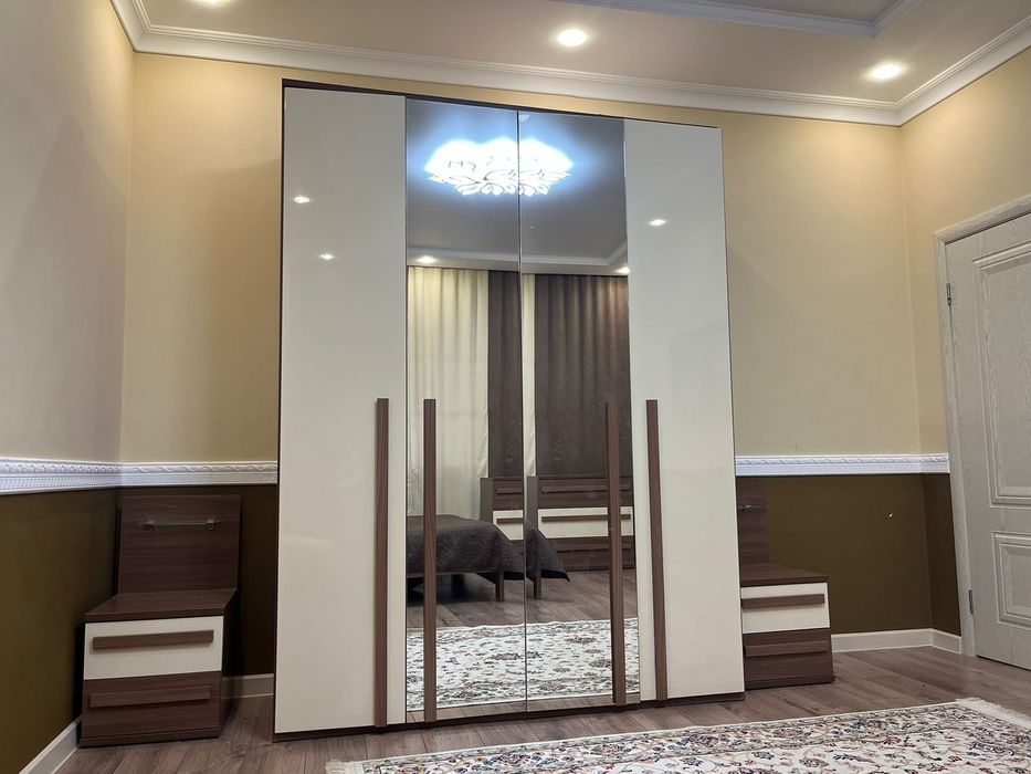 Спальный гарнитур