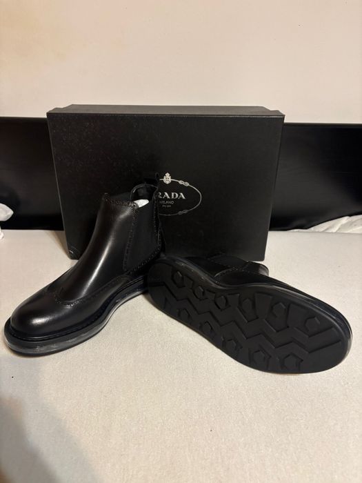 Ghete Prada , calitate premium , pe stoc , noi , 39