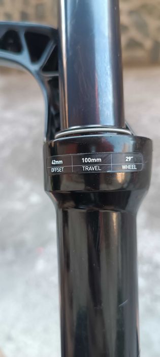 Вилка 29 rockshox
