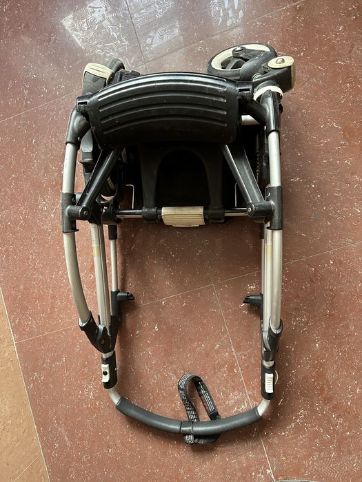 Bugaboo bee шаси