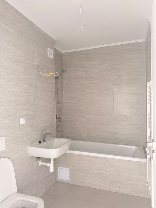 PROPRIETAR | Apartament 3 camere | Ultimul etaj retras | Panoramă superbă | Parcare inclusă | Maurer Residence