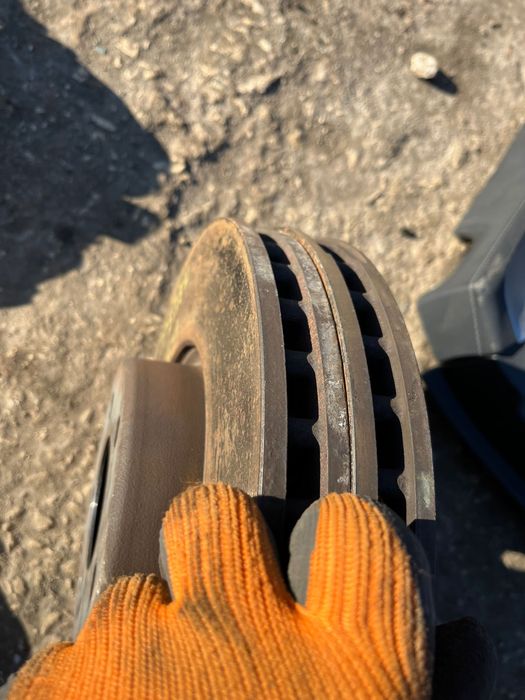 Предни и задни дискове и апарати за Mercedes W205 OM651