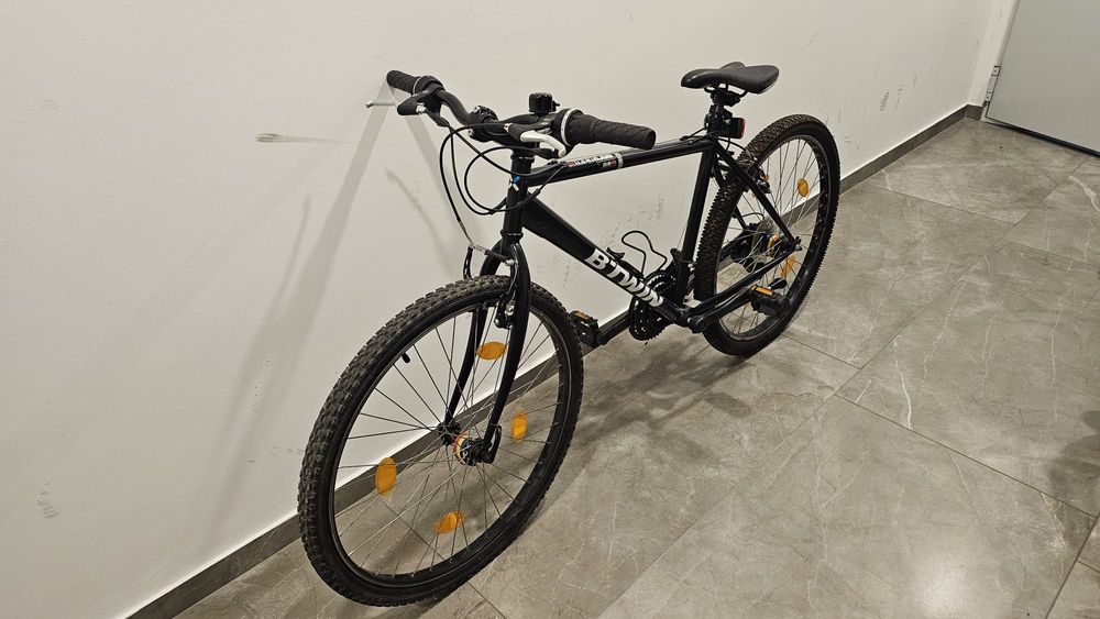 Vand bicicleta RockRider 950 lei negociabil. Roti pe 26.. . 21 viteze