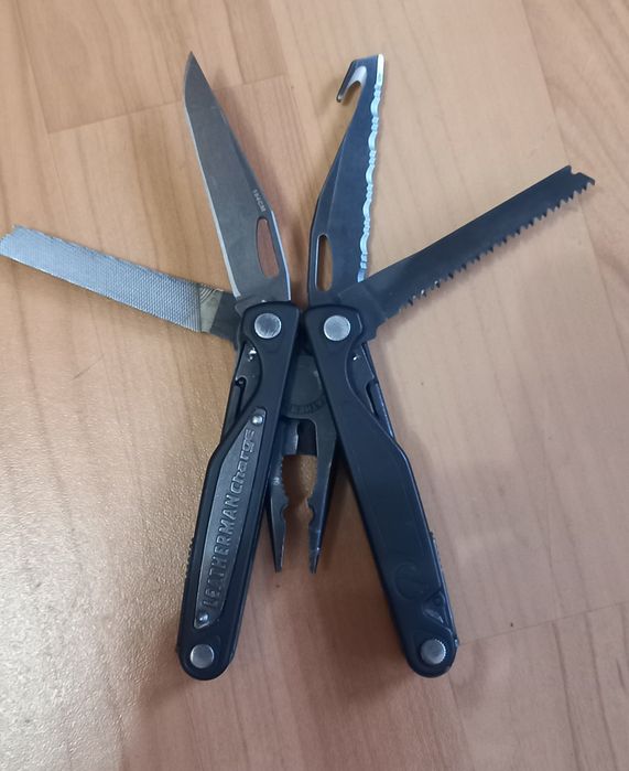Мультитул leatherman CHARGE
