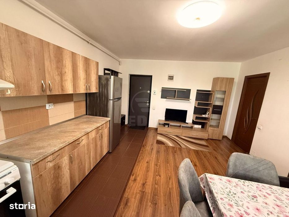 Apartament 2 camere semidecomandat zona Catanelor