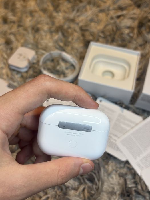 AirPods pro 3 sigilate
