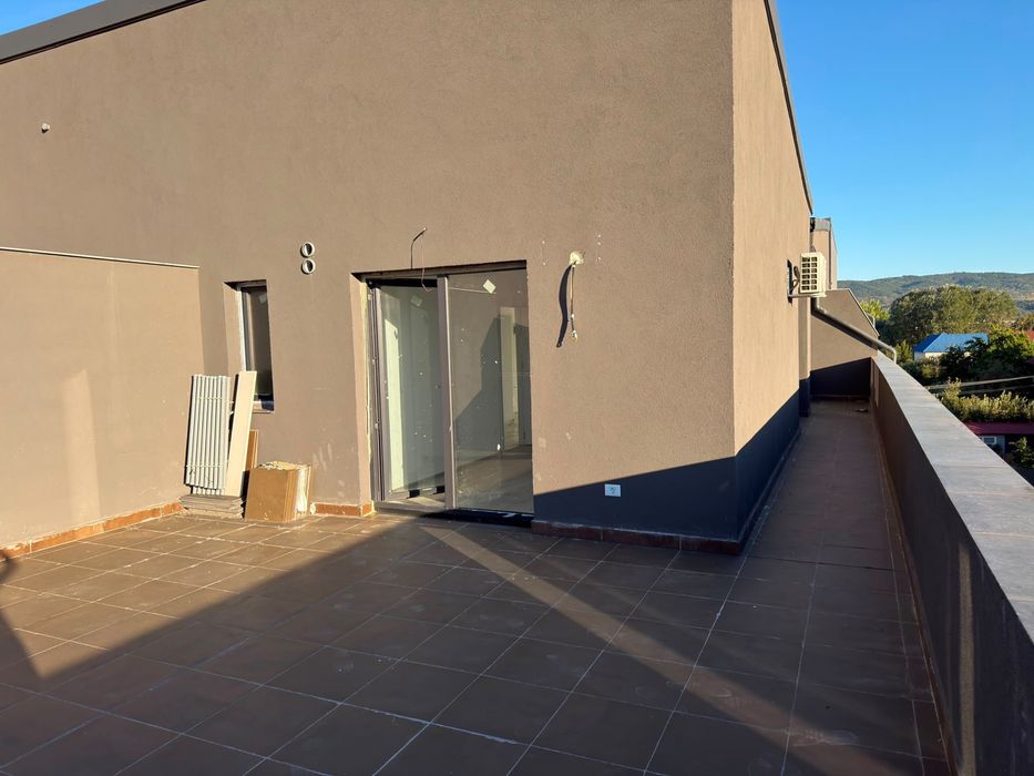 Vand apartament 3 caere