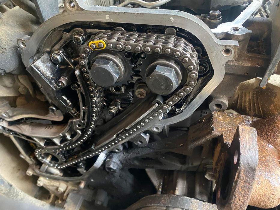 Mecanic auto particular cu experienta.Preturi mici.vopsitorie/tinichig