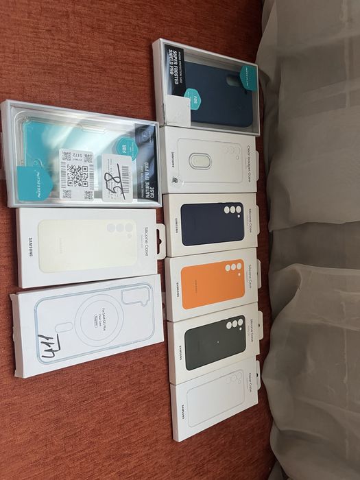 Продам чехлы оригинал