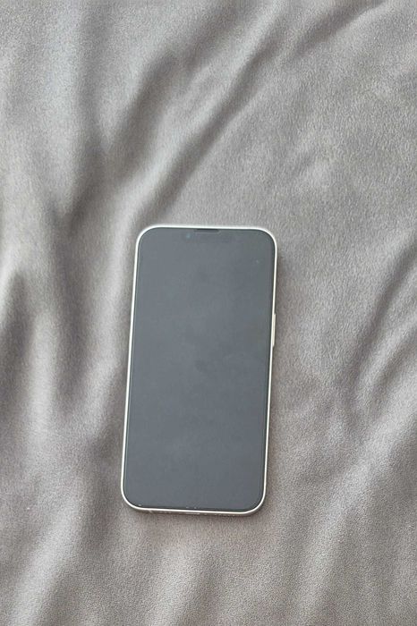 Iphone 13 - 256 GB ( white/ бял)