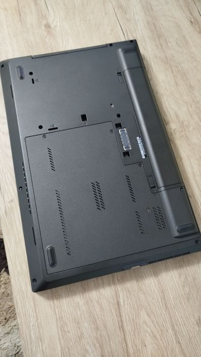 Vând Lenovo L540
