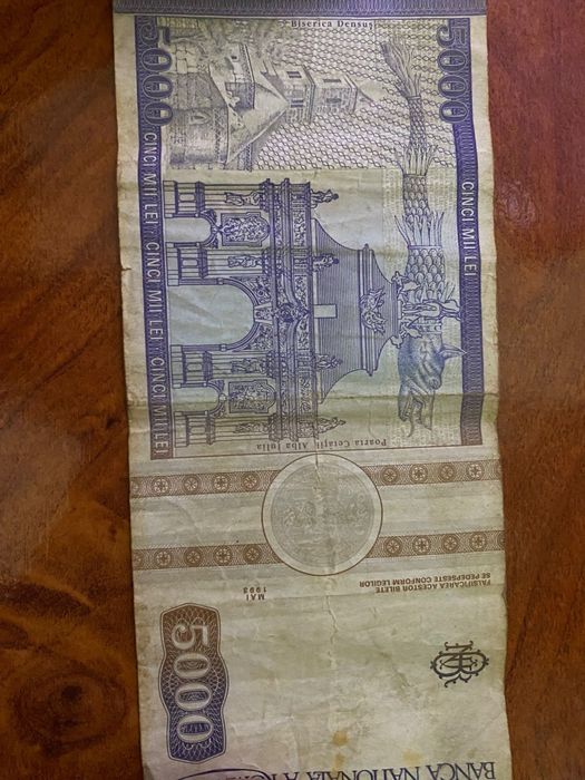 Vând bacnote de colecție
