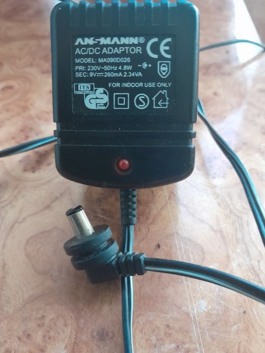 Vând 3 alimentatoare ieșire 9v, 4,8v și 12v 30 lei bucata