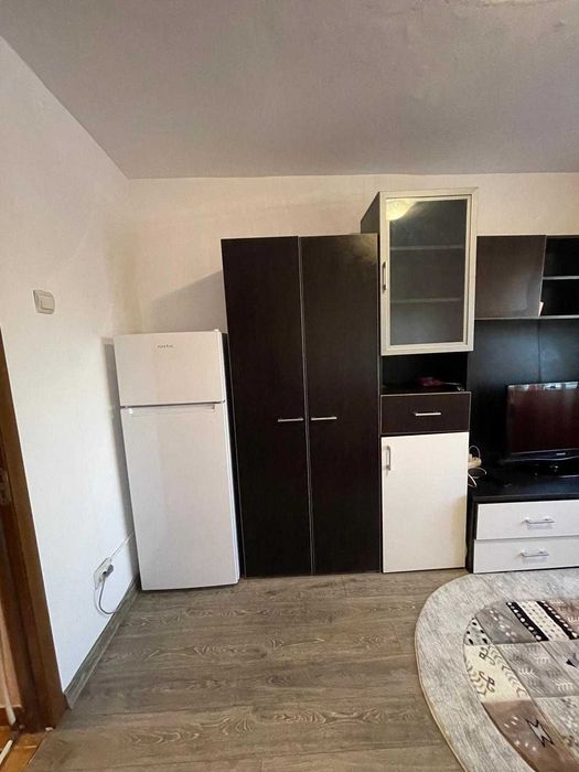Garsonieră de închiriat