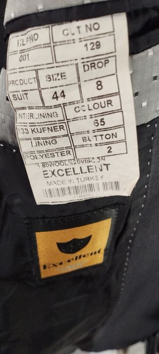 Продам мужской костюм