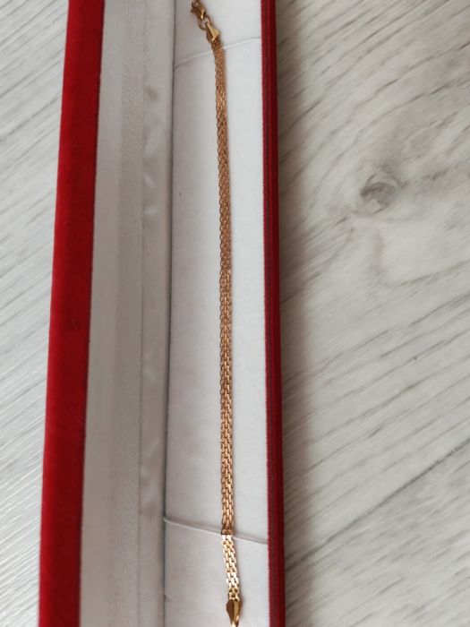 Продам золотой браслет новый