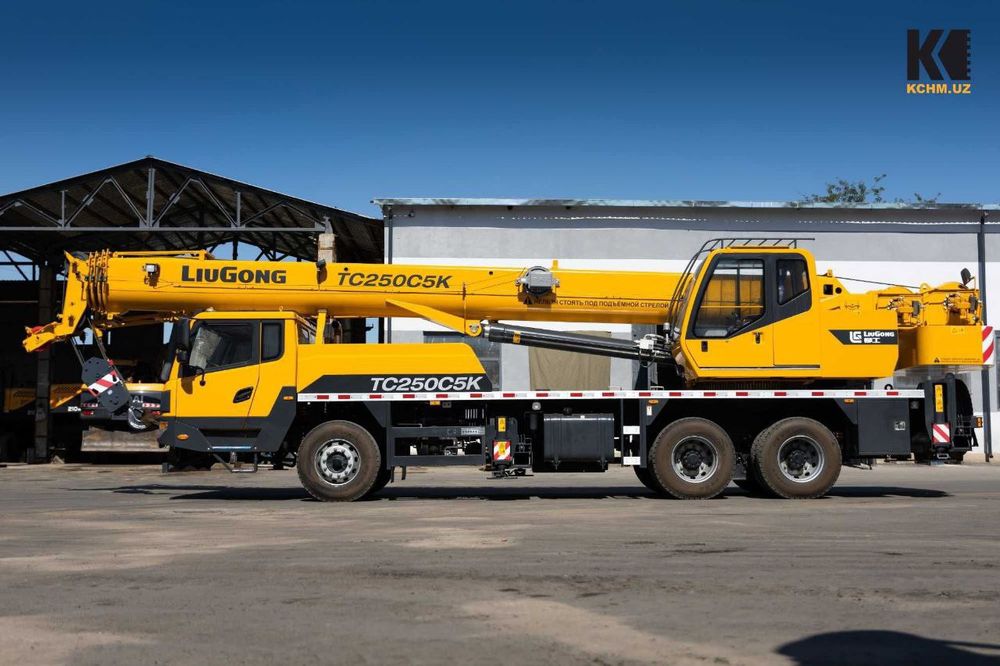 Авто кран хизмати xcmg 25т 41м