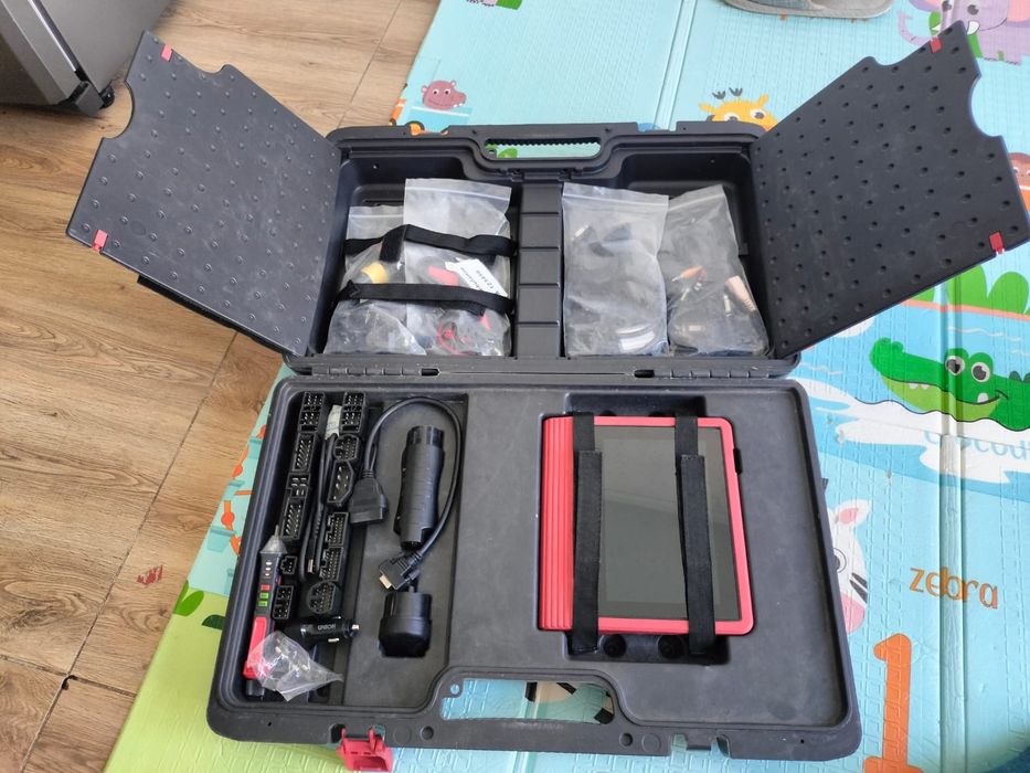 Продам Диагностику сканнер Launh X-431 pro.