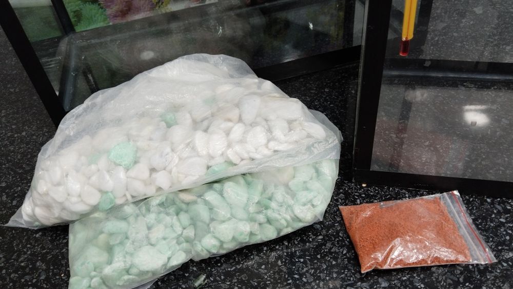 Аквариум сотилади. 10 литр ва 20 литр