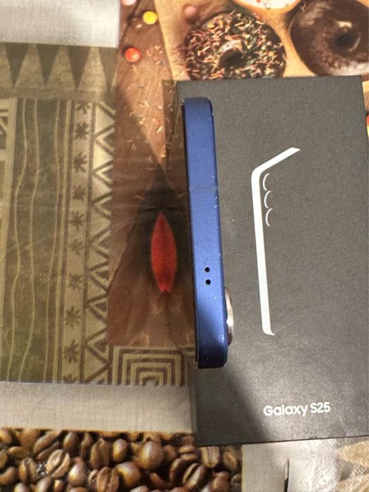 Samsung s25 aproape nou
