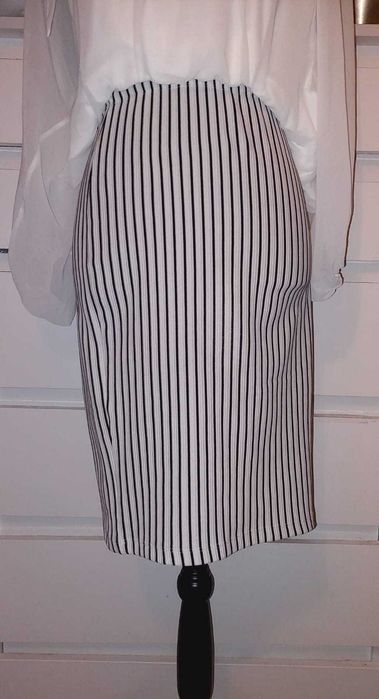 Fusta liniute office Reserved alb/negru TRANSPORT GRATUIT