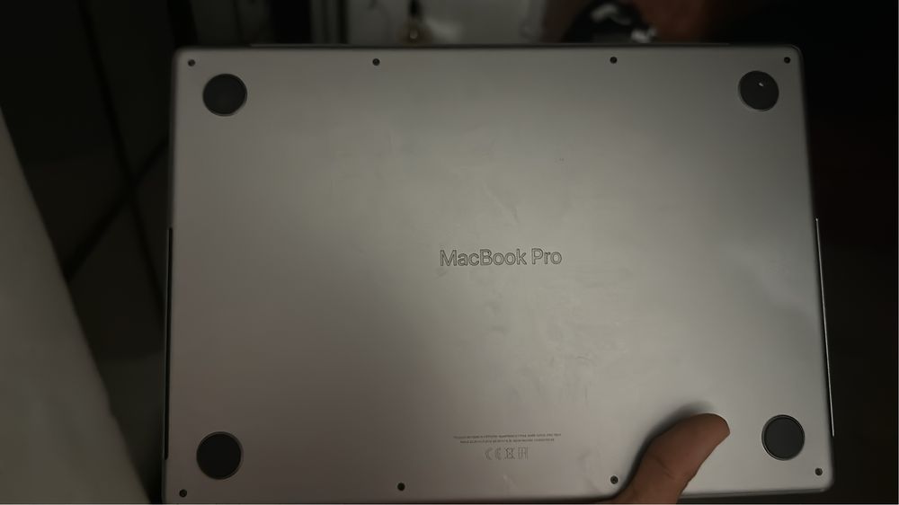 MacBook Pro 14″ M1 Max / 32GB / 2TB / 24-core GPU