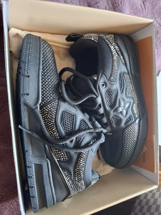 Lv skates black crystal