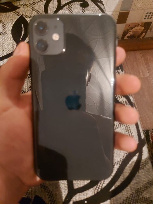 Обменяю iPhone 11 на iPhone 12