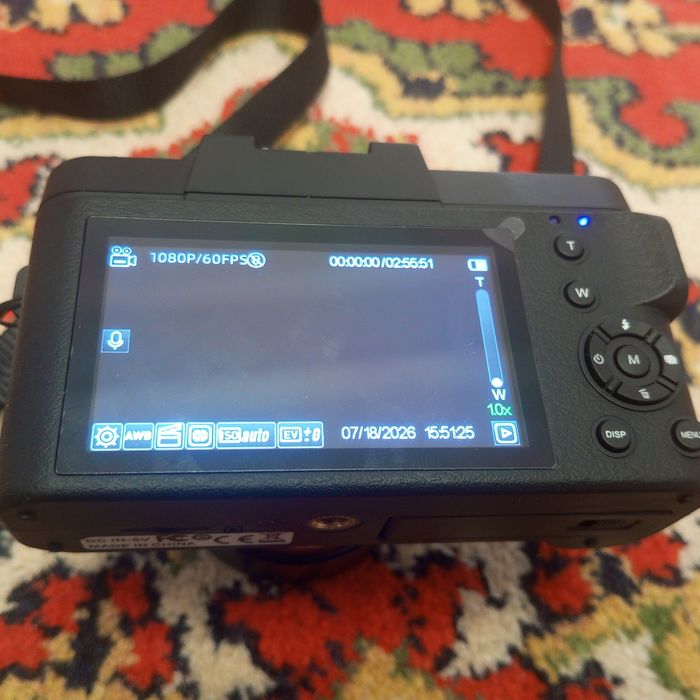 Raqamli Kamera 4K / 56.0 MP / 16X Zoom (+32GB SD karta) Holati a'lo
