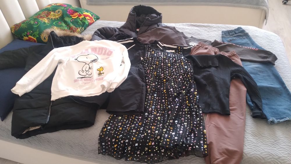 Продам вещи на девочку 4 и 9 лет