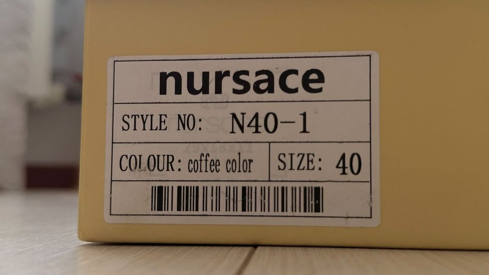 Продам кеды женские