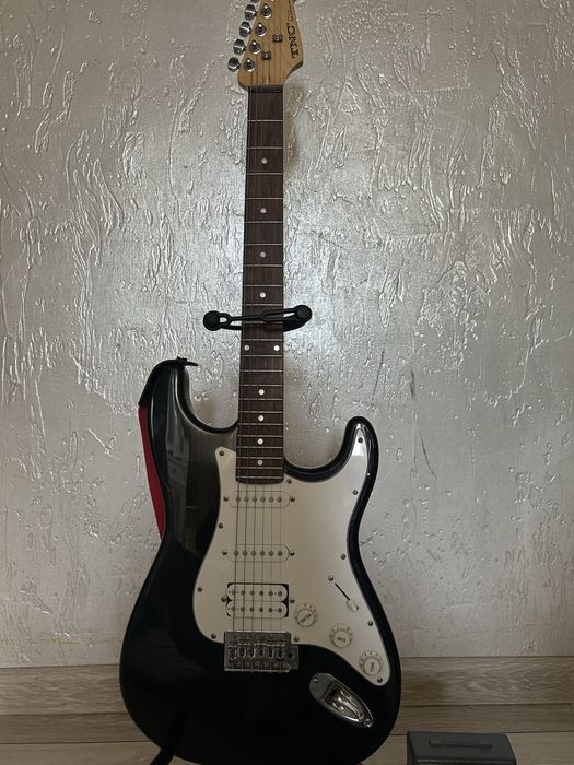 Продается электрогитара