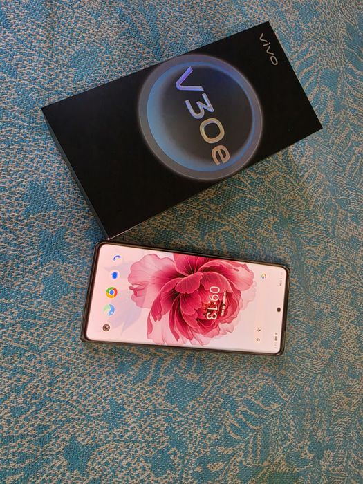 Продаётся телефон VIVO 30.состояние хорошие