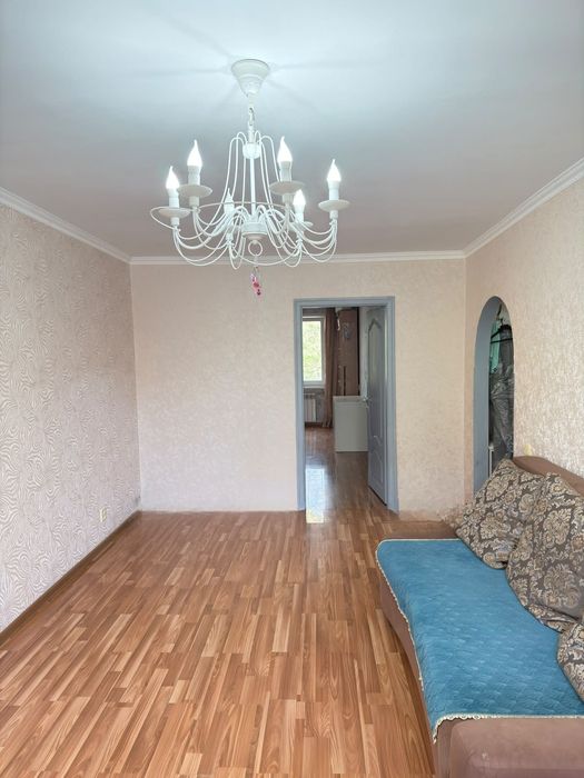 Продаётся 2 комн район Диана