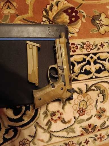 Umarex Beretta M9A3 FDE (CO2) – Пълен комплект + 25 капсули БОНУС
