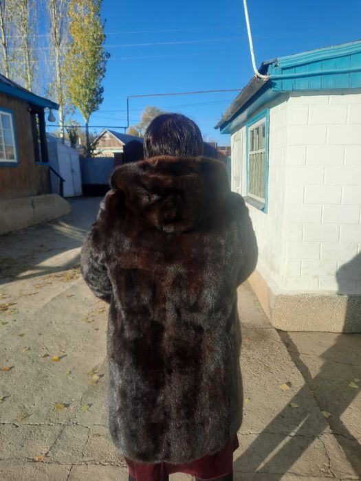 Шуба норковая продается