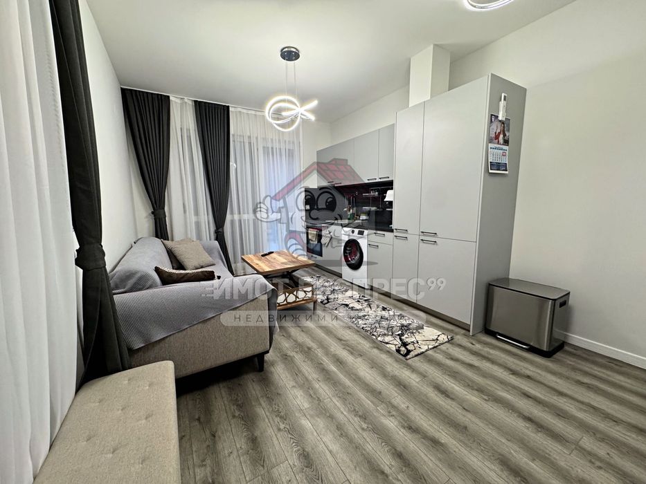 Дава се под наем Двустаен апартамент в Асеновград - 60 кв.м за 350 € - Снимка #1