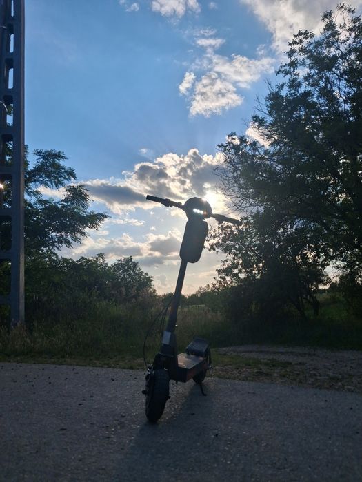 Vând trotinetă kukirin g2 !!