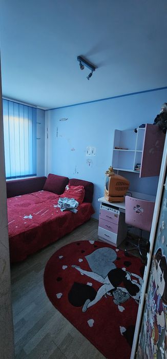Vând apartament centru