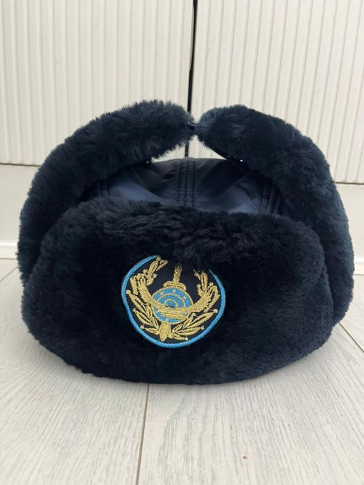Полицейские ушанки и кепки