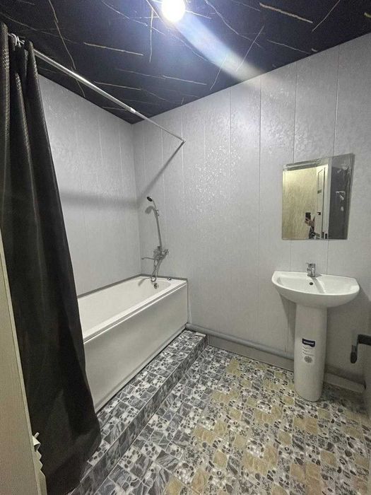 3 хоналик квартира 5 кават кирпичный дом, шарк 1, водник