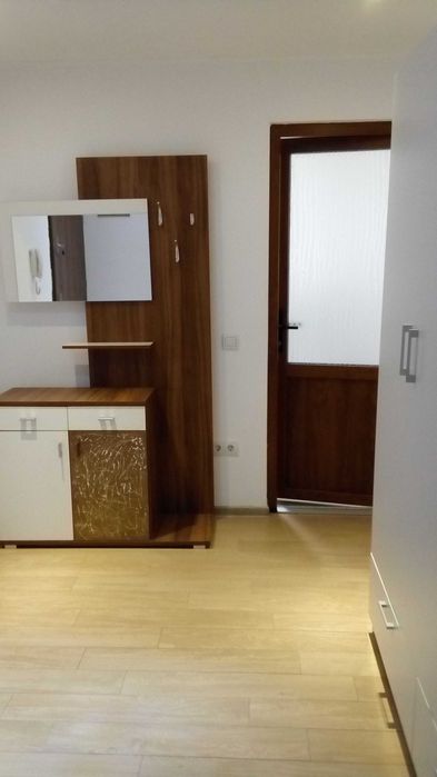 PF inchiriez apt 2 camere, Zorilor, 620 euro, garaj si curte privata